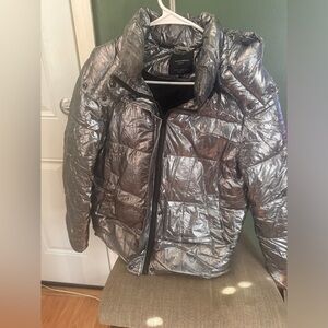 Women’s Silver Metallic ZARA Short Puffer Coat Size XS (Fits Like small)